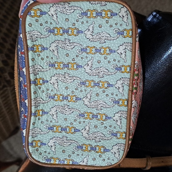Tory burch limited edition Perry seahorse mini camera crossbody - used - Picture 7 of 9